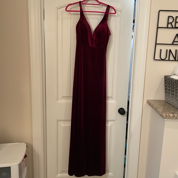 Bill Levkoff Velvet A Line Gown 2 Extra Length - Picture 3 of 7